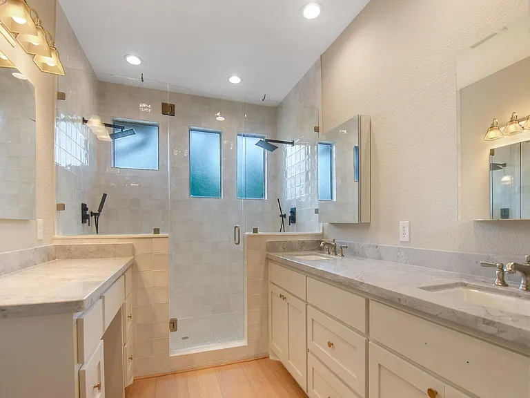 54 Douvaine Ct — Photo 23