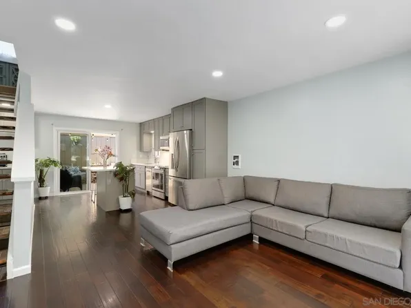 2710 Ariane Dr Unit 2, San Diego, CA 92117
