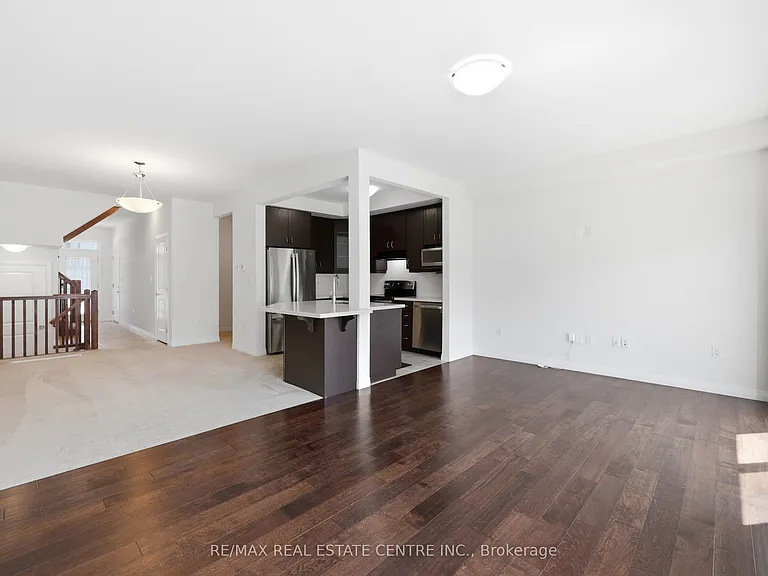 37 Greenwich Ave — Photo 14