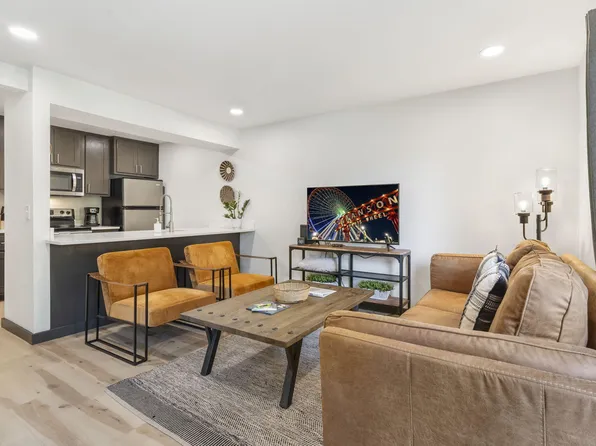 180 Lake Club Drive #10 BLDG 39, Branson, MO 65616