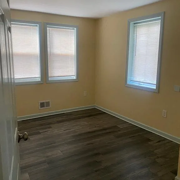 401A Lawrence St — Photo 11