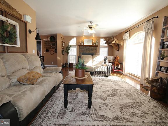 4th image of 18708 Ginseng Ln