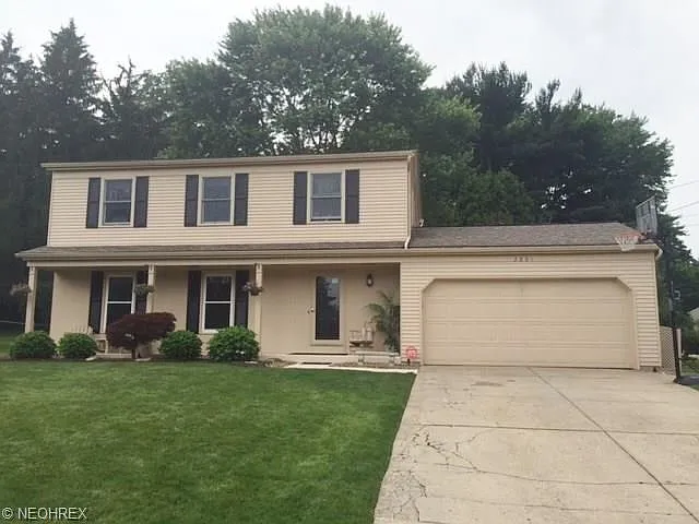 2861 Dartmoor Dr NE photo 1
