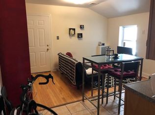 320 N 40th St APT 3R, Philadelphia, PA 19104