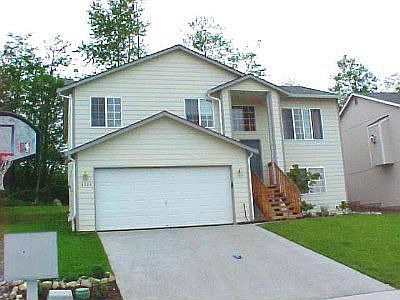 1st image of 3304 91st Dr NE