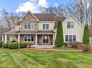 71 Deer Hill Cir, Pelham, NH 03076