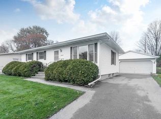 1910 Shelley Ln, Madison, WI 53704