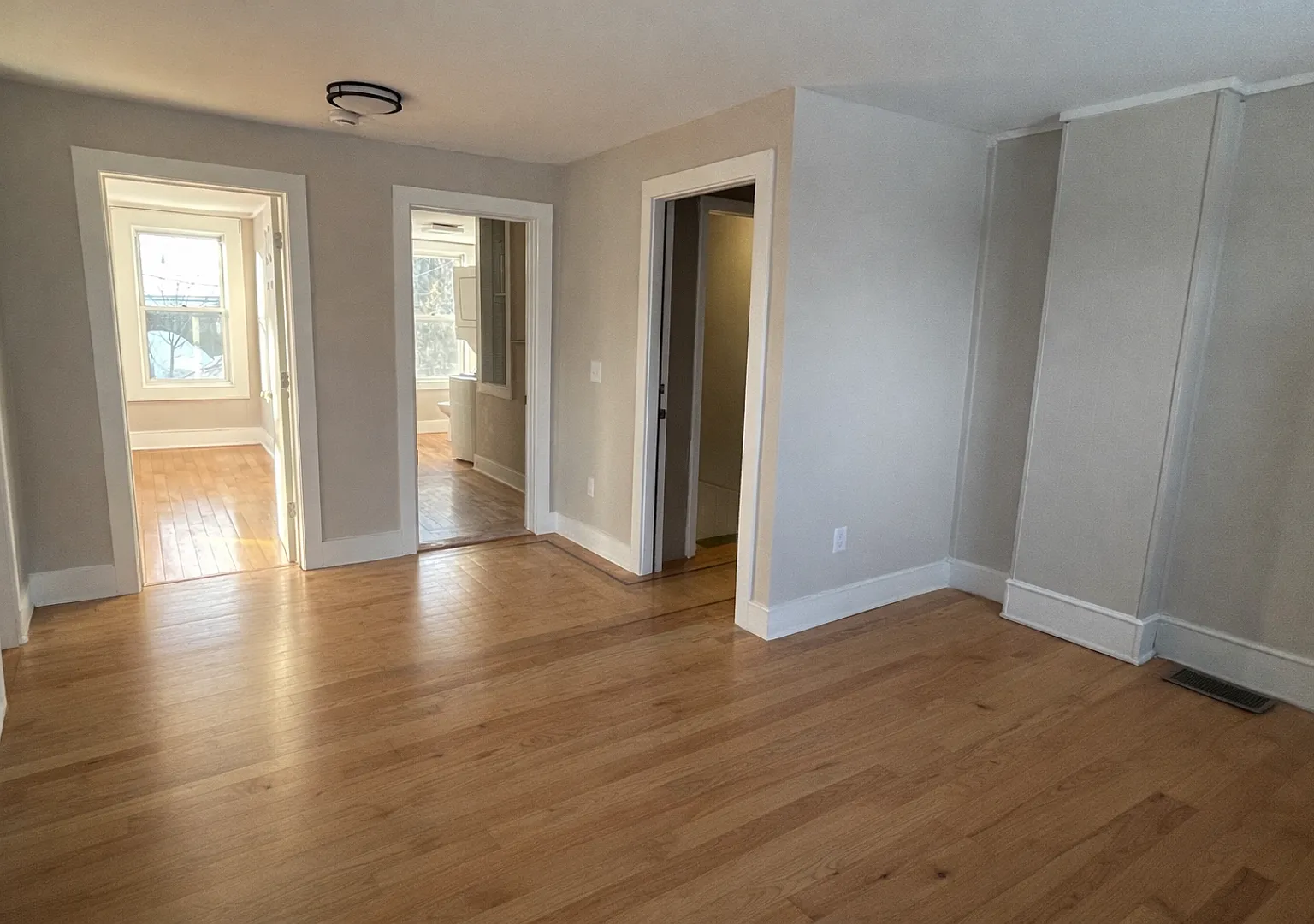 13 Hampden St — Photo 2