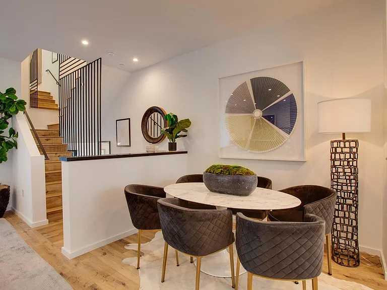 1254 N Las Palmas Ave #7 — Photo 13