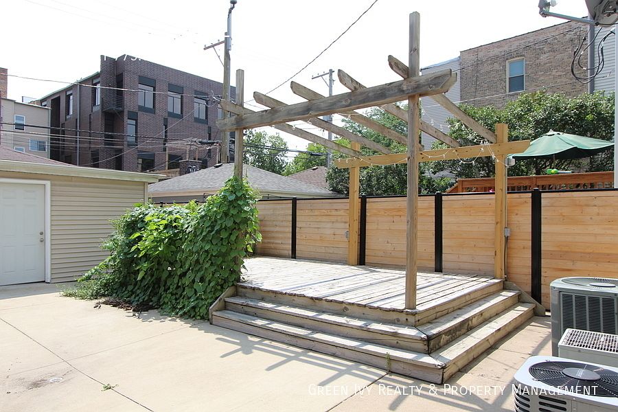1st image of 1843 W Cuyler Ave #B