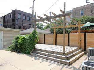 1843 W Cuyler Ave #B, Chicago, IL 60613