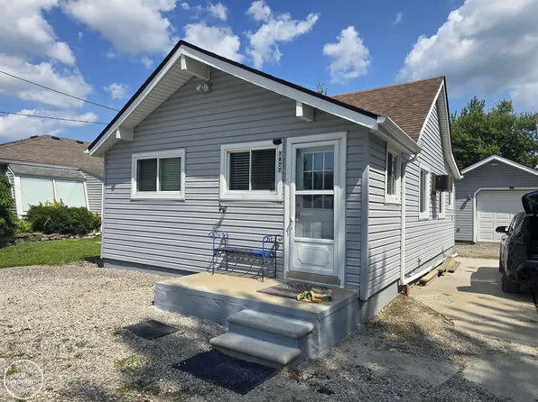 7877 Belleau Rd, Fair Haven, MI 48023