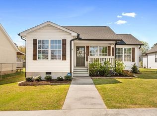 810 Battlecreek Dr, Dalton, GA 30721