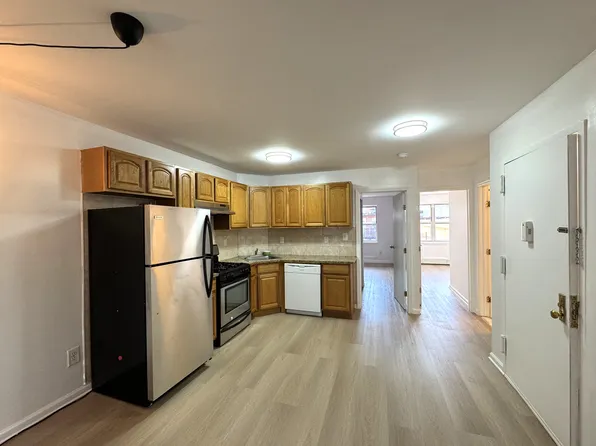 84-51 64th Rd, Middle Village, NY