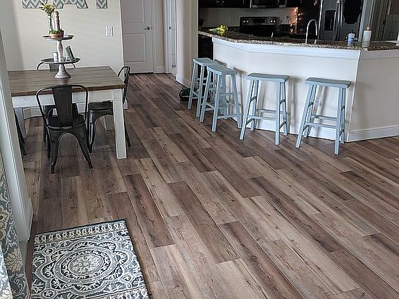 Kitchen and breakfast nook