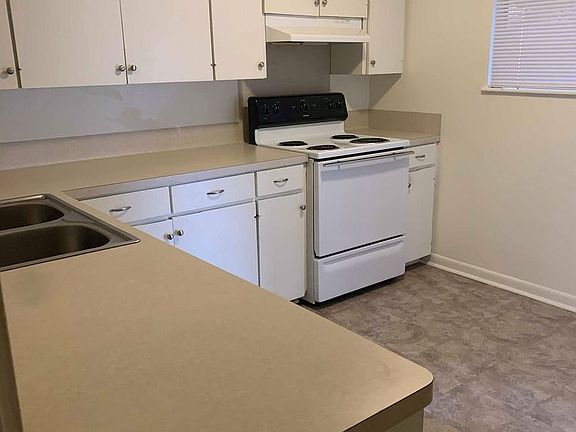 5th image of 2345 Nall St APT 10