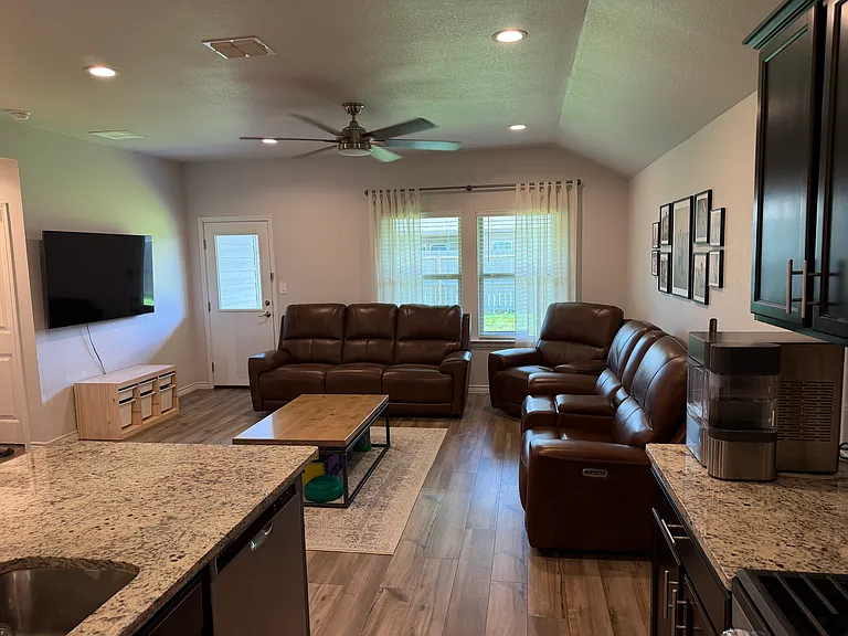 7333 Tristan Dr — Photo 21