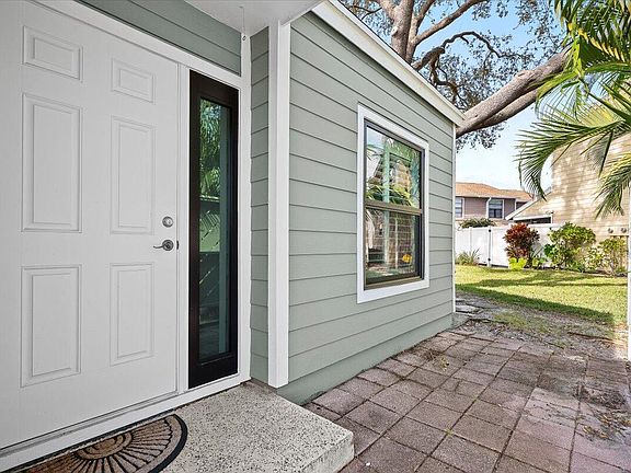 3rd image of 404 Lakewood Court #3a