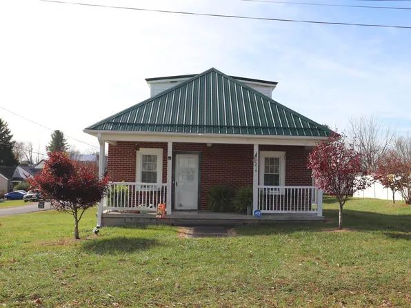 210 Taylor St, Radford, VA 24141