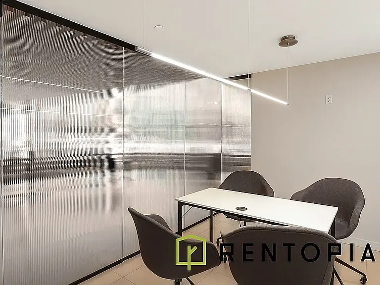 130 Hope St #621 — Photo 13