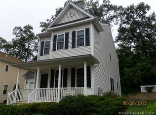 8 Sycamore Way, Wallingford, CT 06492