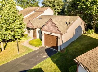 2444 Bridgewater Dr #2444, Woodstock, IL 60098