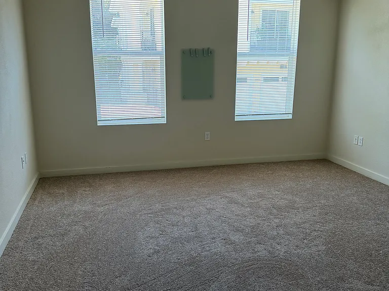 4463 Hyde Cmn #106 — Photo 11