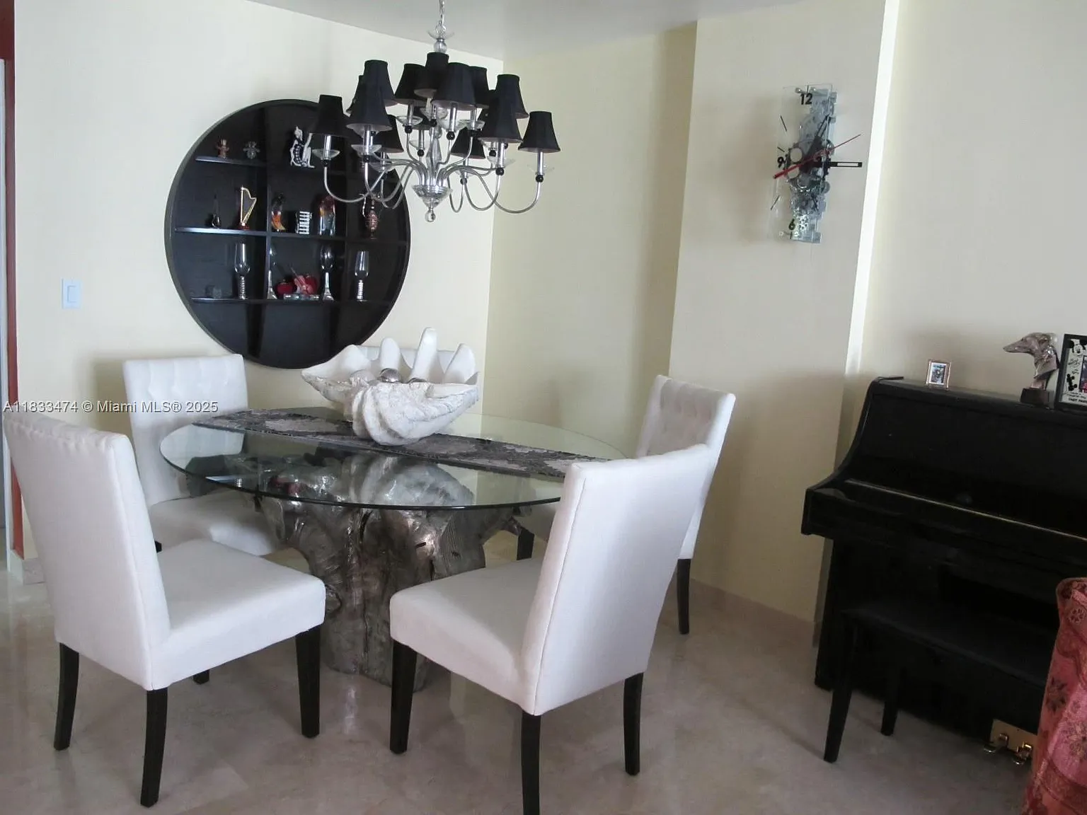 Parker Tower Condo — Photo 4