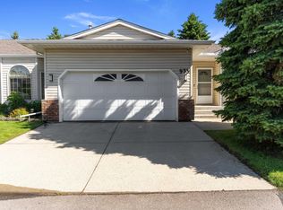 933 Youville Dr W, Edmonton, AB T6L7E7