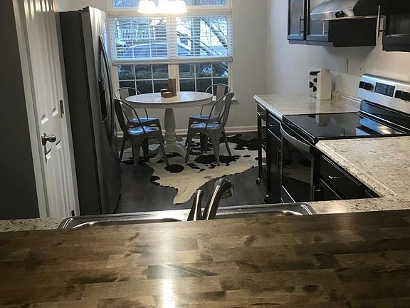 5th image of 133 Clover Valley Dr