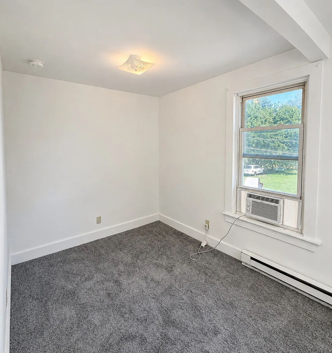 2 bed, 1.0 bath, 825 sqft, $1,250 — Photo 4