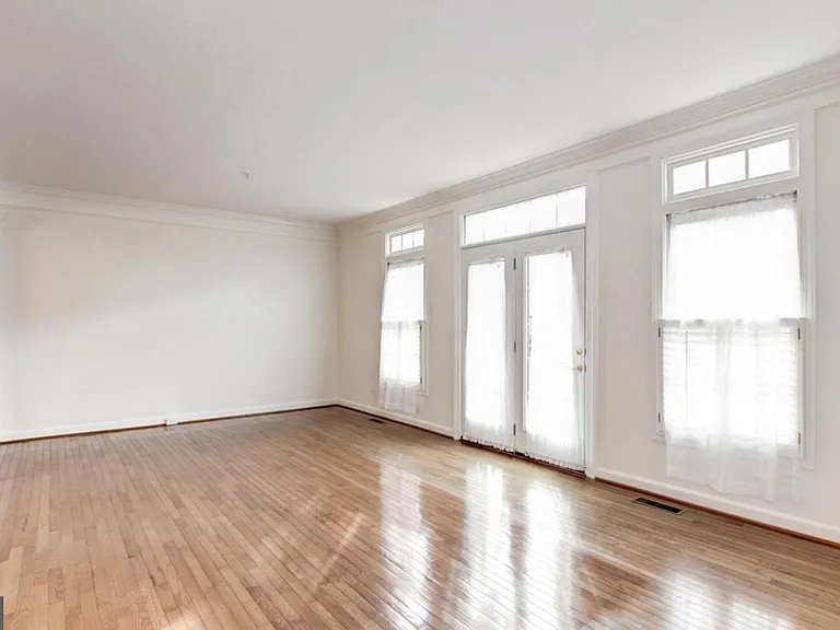 1804 Dawson St — Photo 20