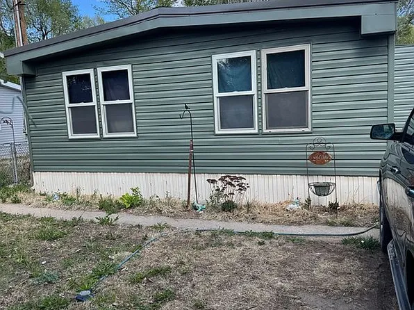502 Maple St, Cozad, NE 69130