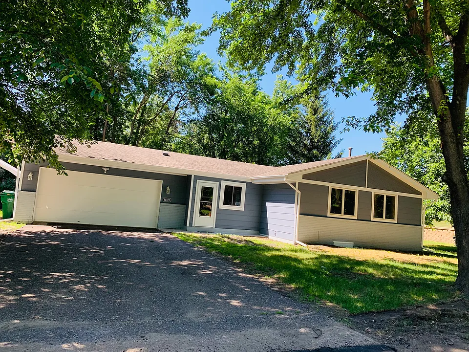 11877 W Eagle Lake Dr