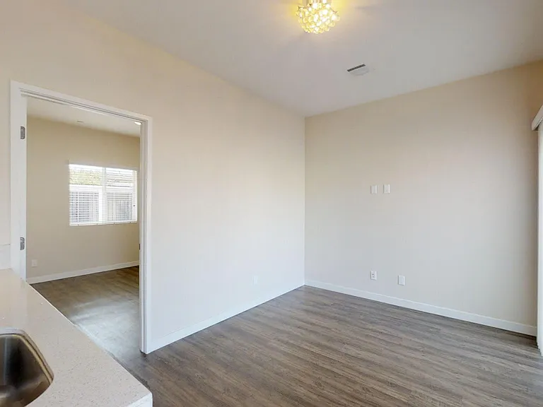 1203 W Gardena Blvd #C — Photo 24