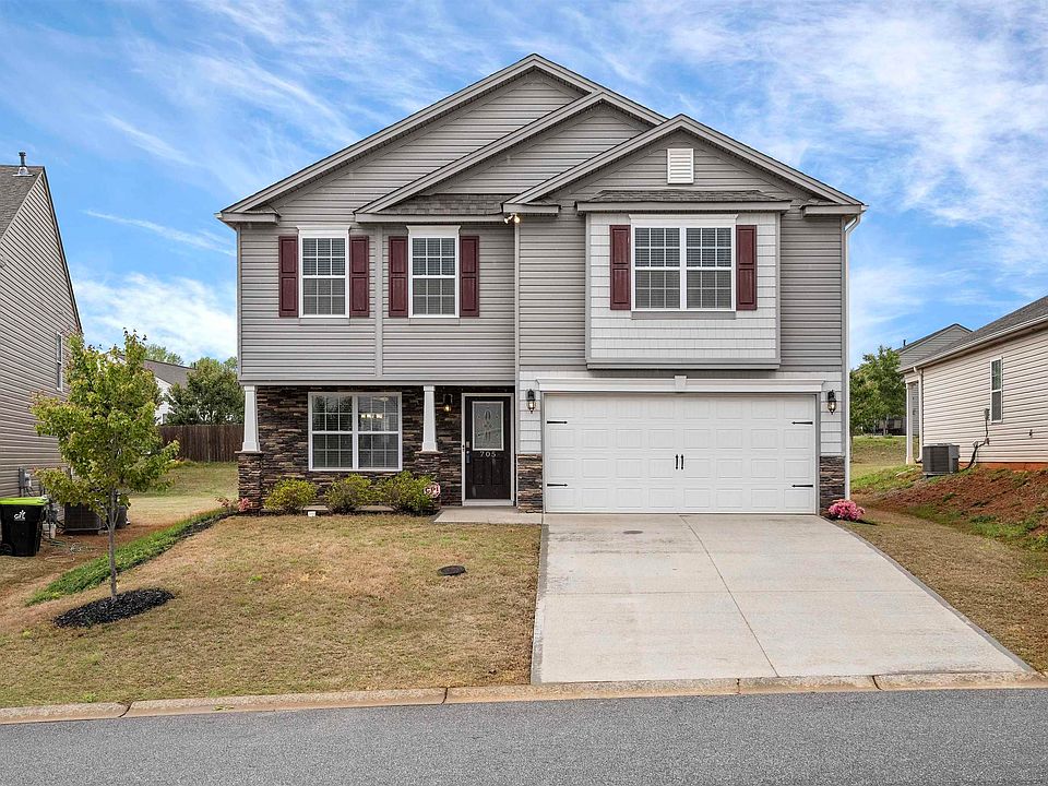 1st image of 705 Longhorn Dr
