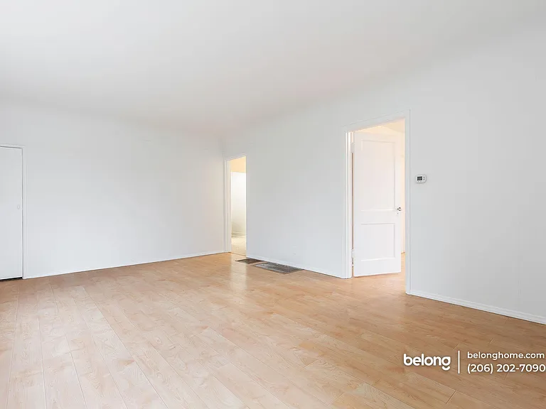 9227 Evanston Ave N — Photo 8