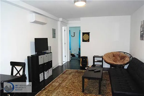 Rented by Metropolitan Property Group | media 41