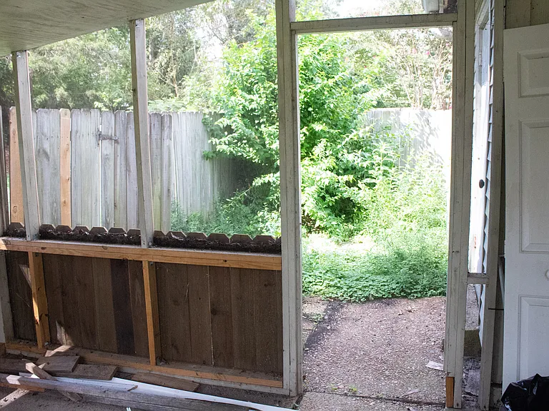 627 Walker Rd — Photo 3