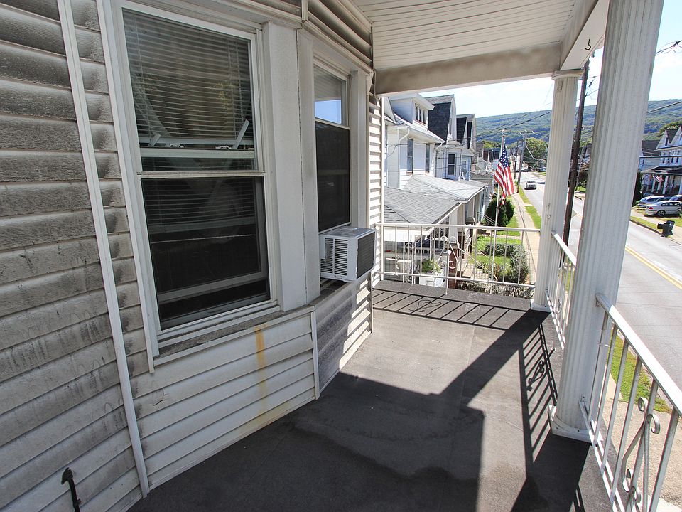 1st image of 100 Ashley St APT 3