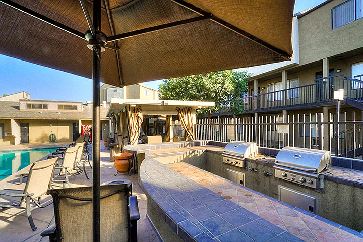 Highlander Park Apartments — Photo 9