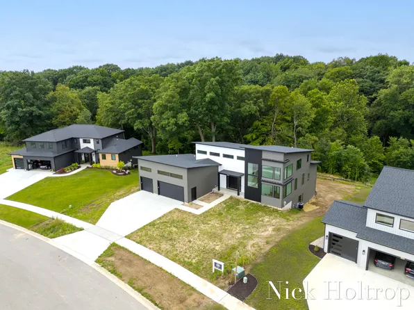 259 Tallman Ridge Ct, Grand Rapids, MI 49534