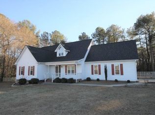 613 Foxwood Dr, Goldsboro, NC 27530
