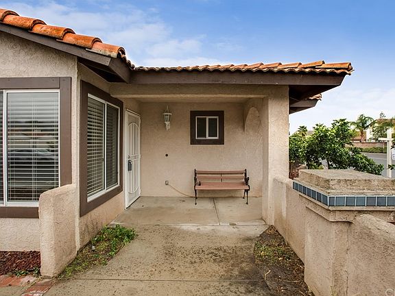 4th image of 393 Palm Ave