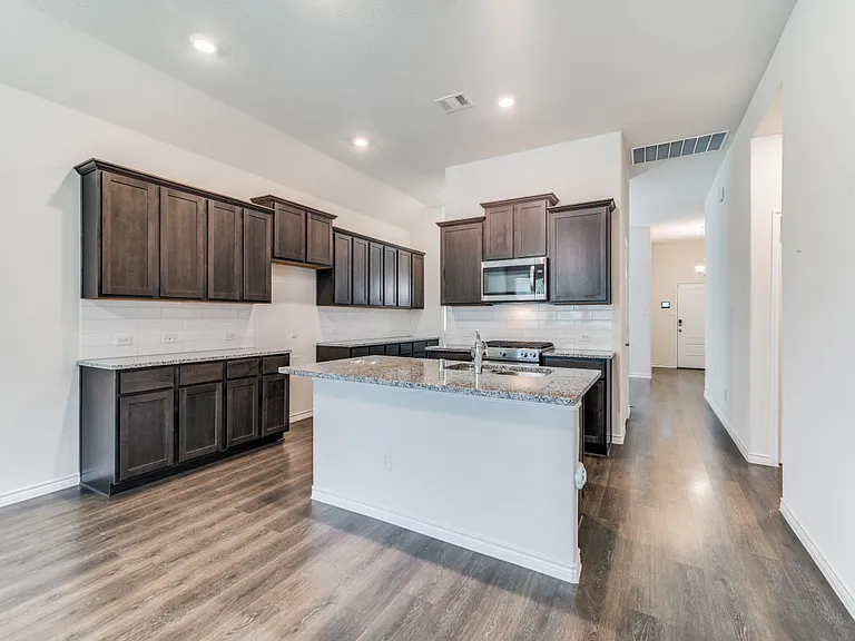 763 Philadelphia St — Photo 38