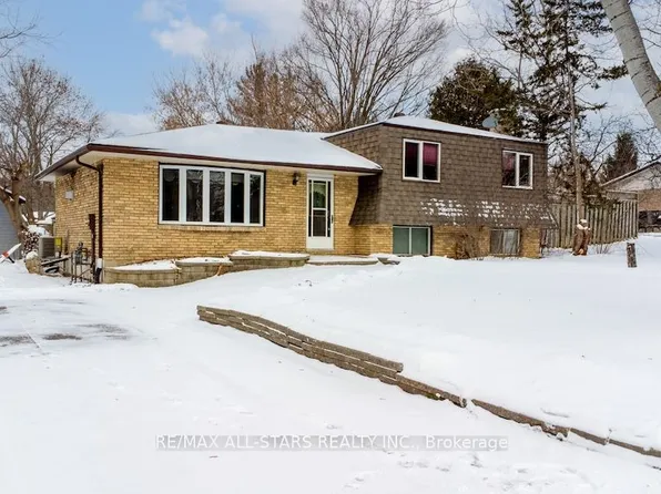 13 Janet Dr, Kawartha Lakes, ON L0B 1K0