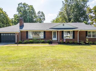 348 N Main St, Amherst, VA 24521