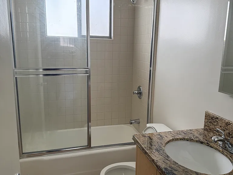 Corteen Place Apartments — Photo 8