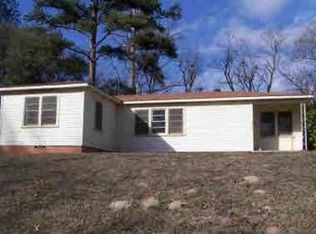 1209 E Neches St, Palestine, TX