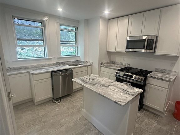 5th image of 28 Boylston St #2